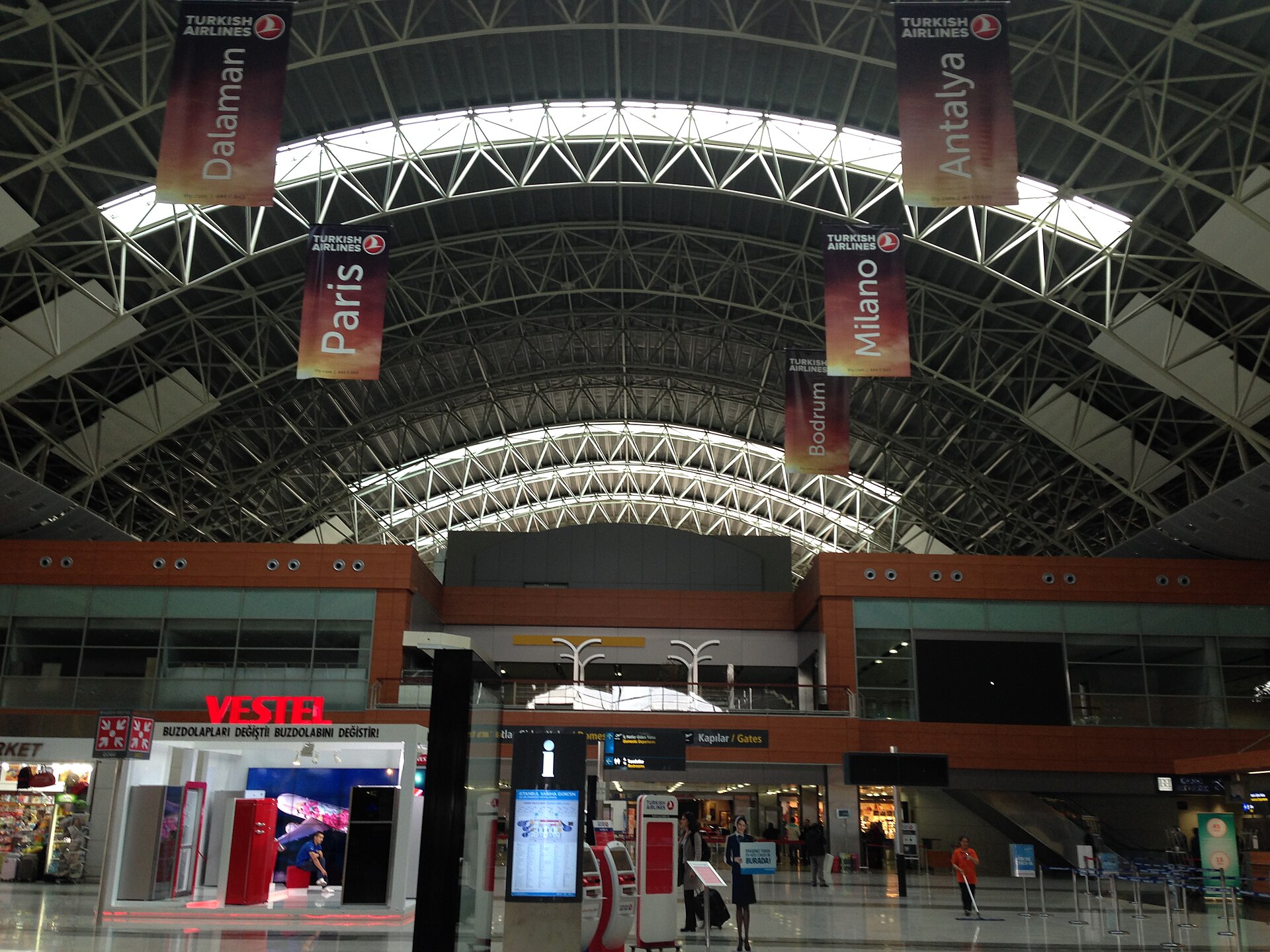 Sabiha Gökçen Airport (SAW) to the City: Your Options and Realistic Travel Times
